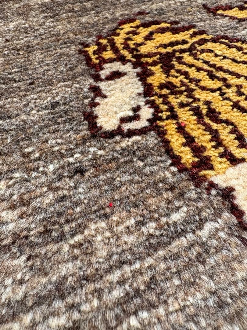 ギャッベ　ライオン　座布団　手織り