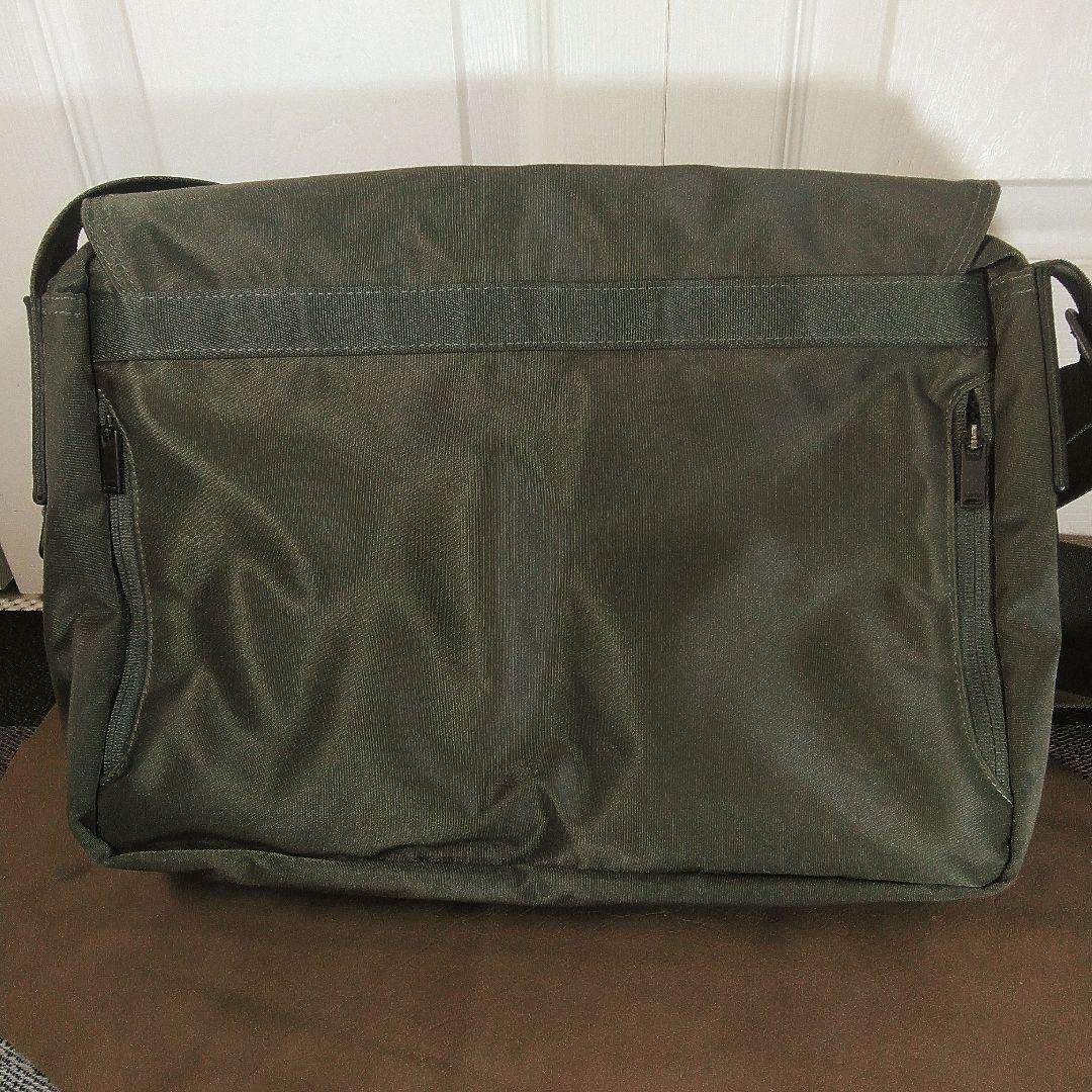 PORTER⁄LIFTショルダーバッグ カーキグリーン