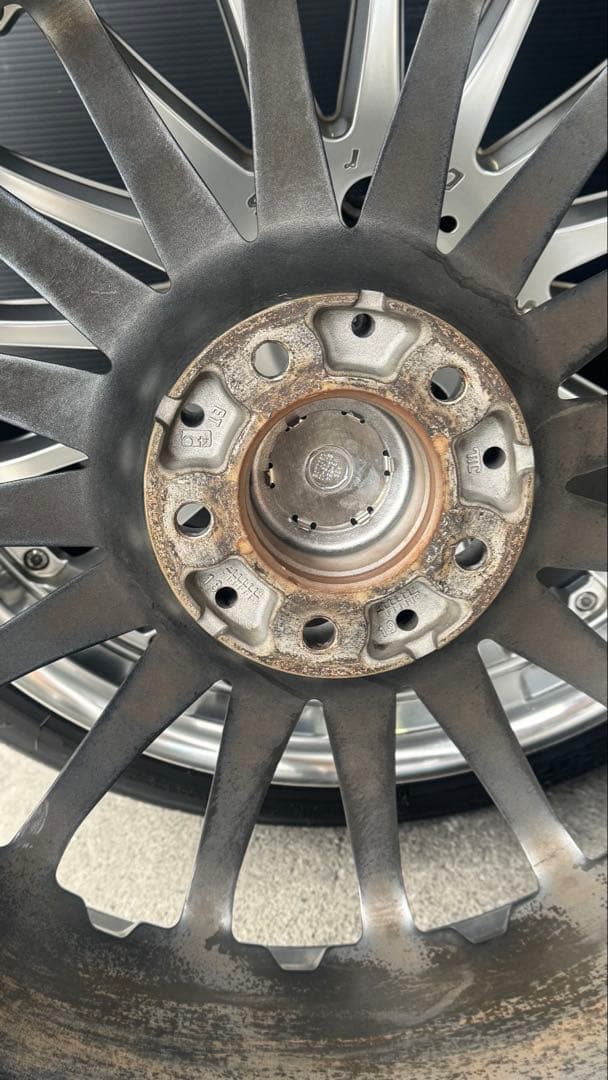 Carlsson 19インチ カールソンホイールセット（タイヤ付き）