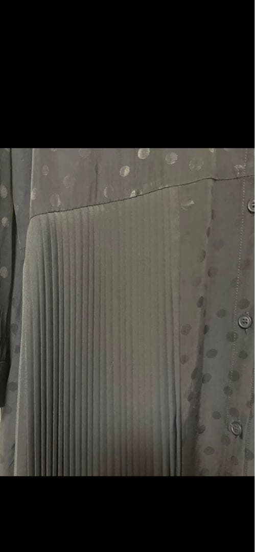 水玉ランダムプリーツワンピース　SUMI STYLE