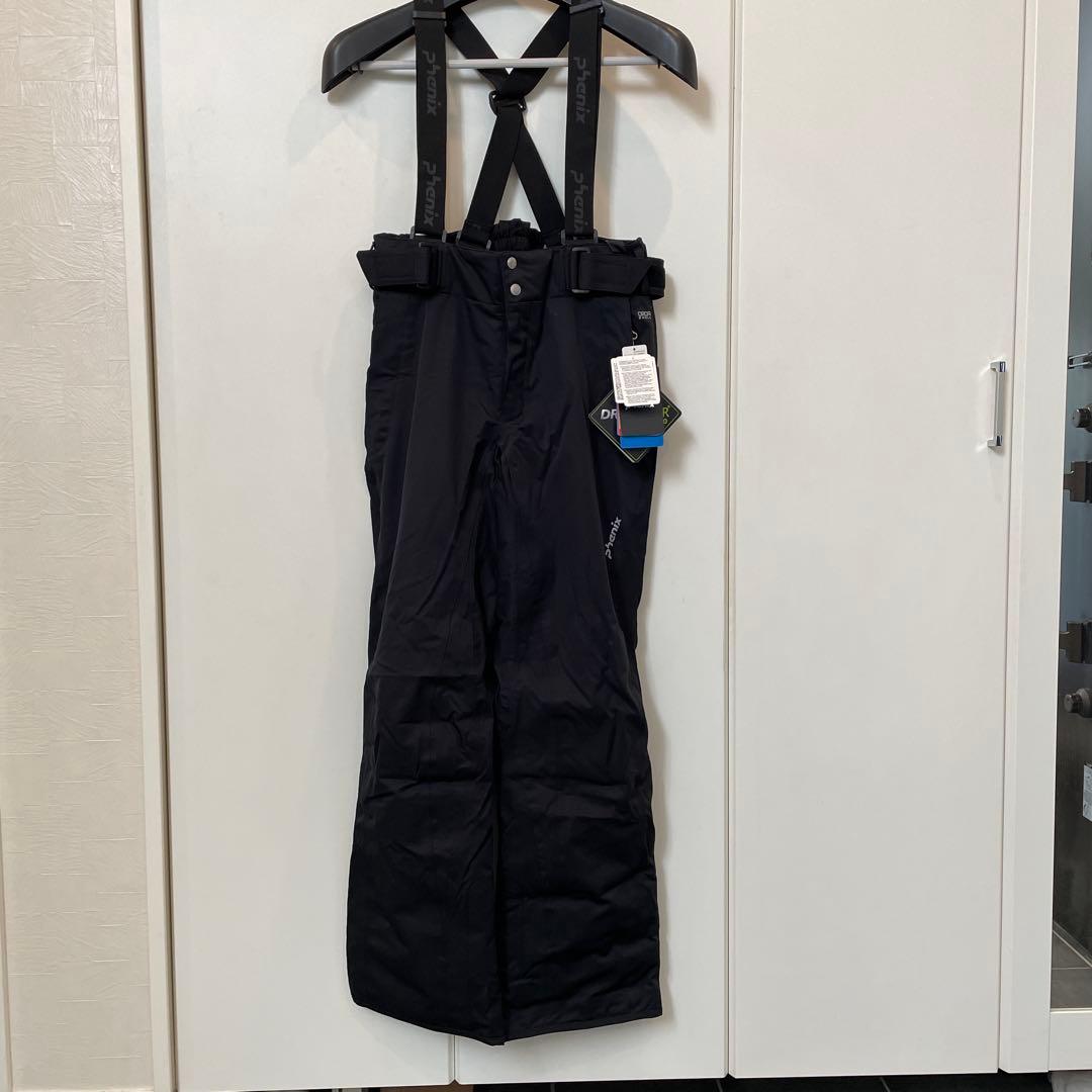 フェニックス社のスキーウェアメンズスーツ サイズは、上下共にＬサイズです。新品