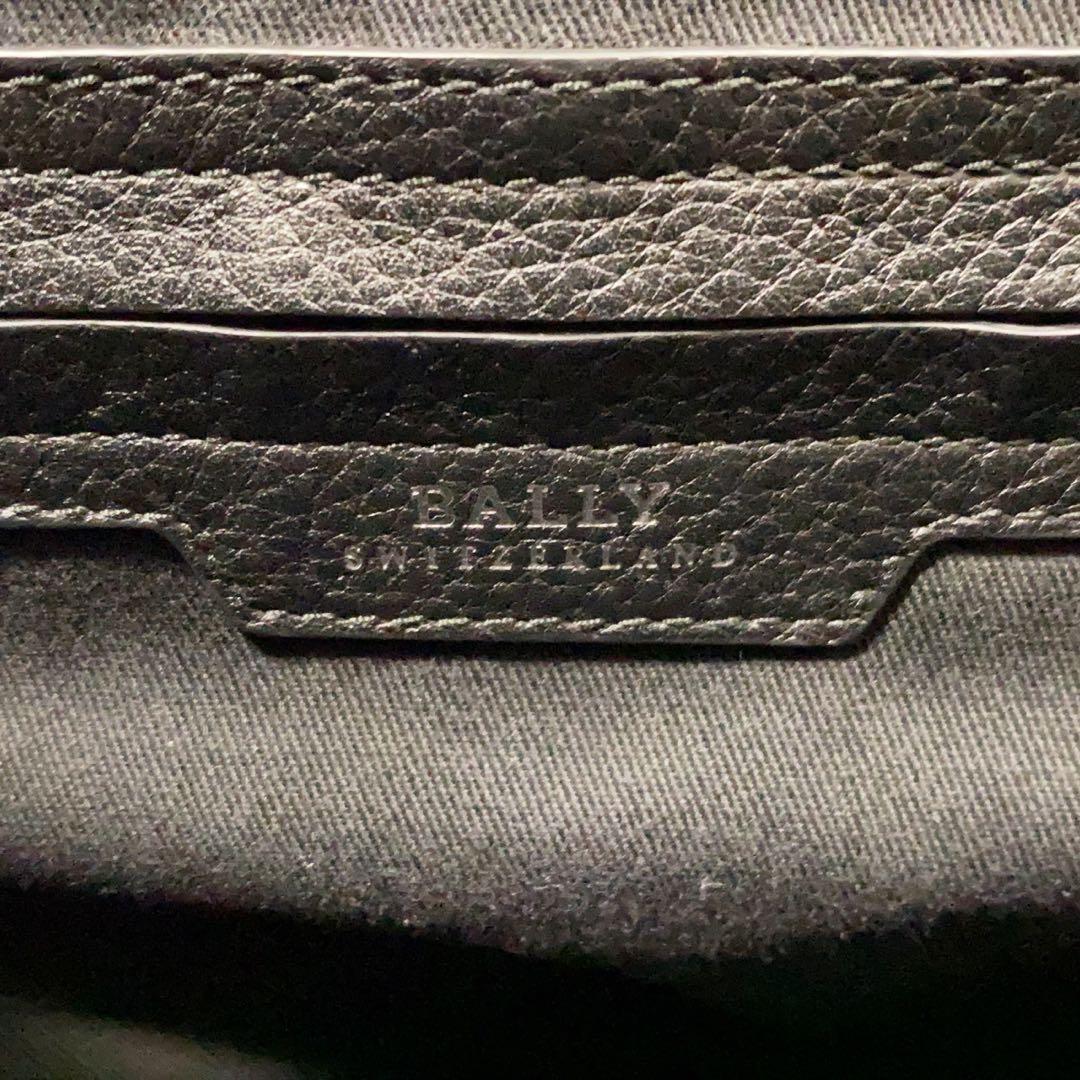 極美品✨BALLY バリー メッセンジャーバッグ 斜め掛け 大容量 A4収納 黒