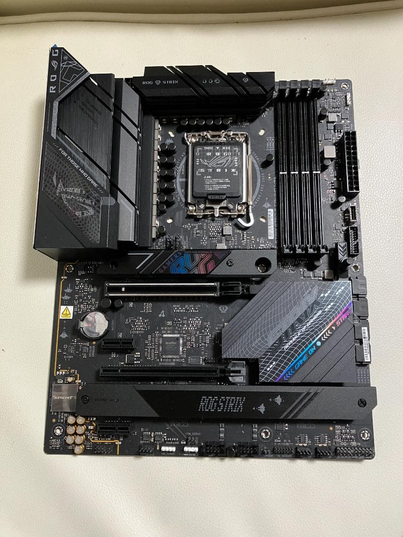 ROG STRIX B760-F GAMING WIFI マザーボード