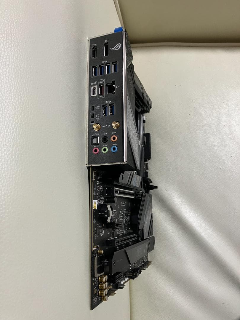 ROG STRIX B760-F GAMING WIFI マザーボード