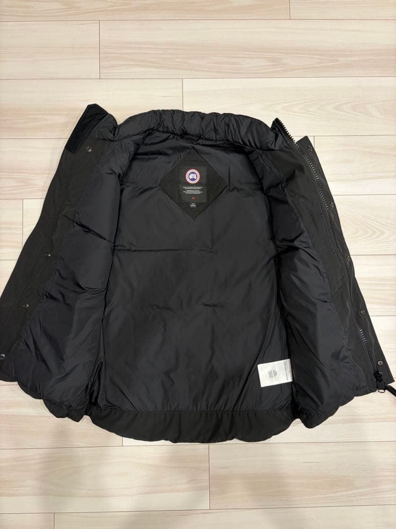 AZUI 美品◎ カナダグース ダウンベスト ブラックレーベル
