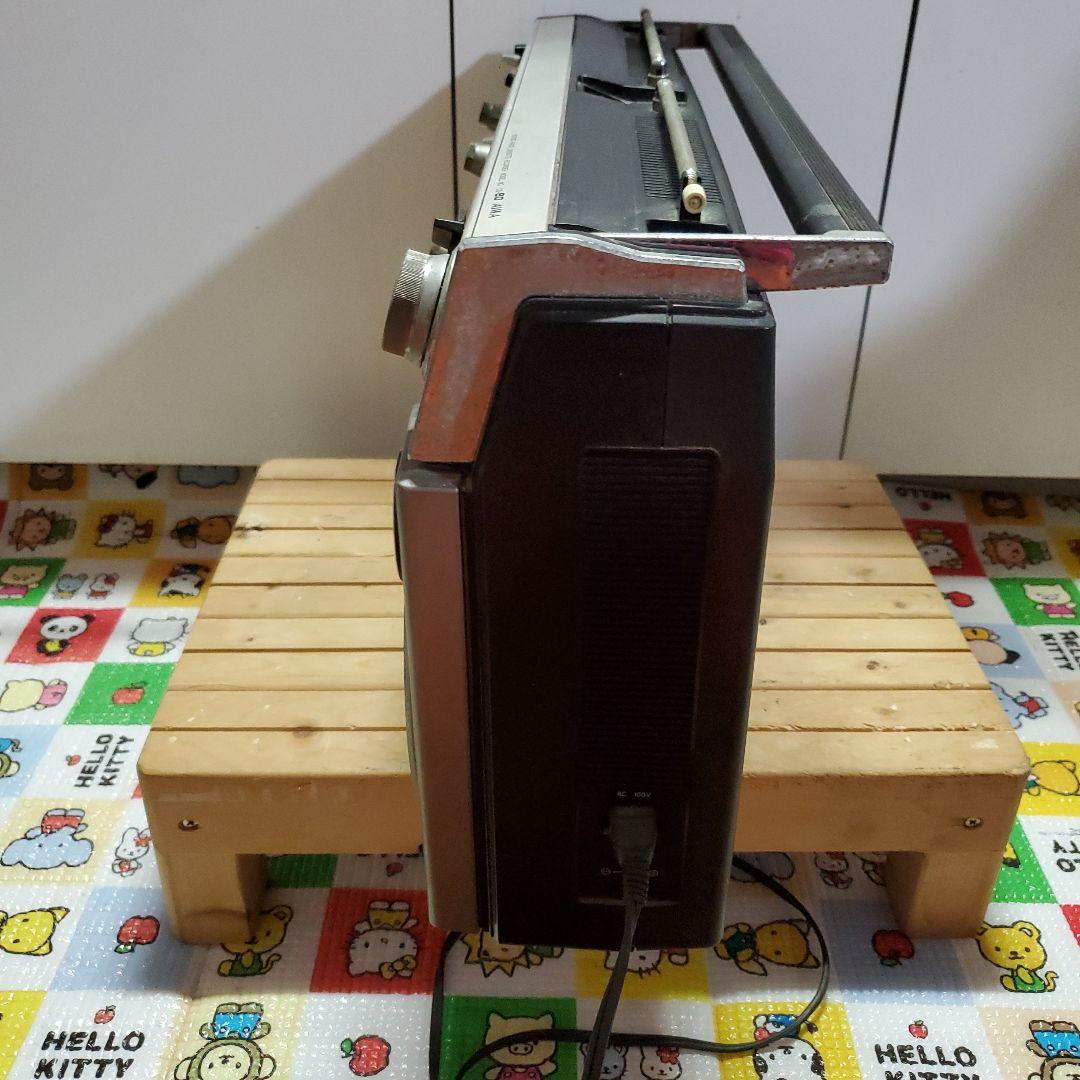 AIWA　昭和レトロ　 ラジオ　カセットレコーダー　通電確認済み　訳あり