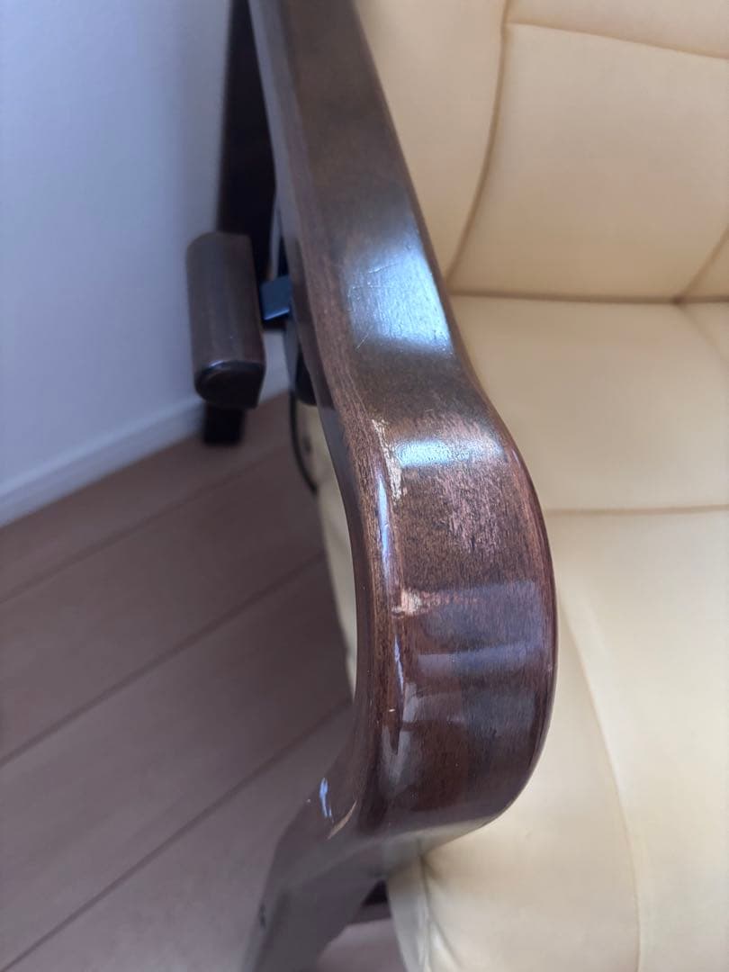 みとこんどりあ冨士ファニチア Comodo リクライニングチェア 12万