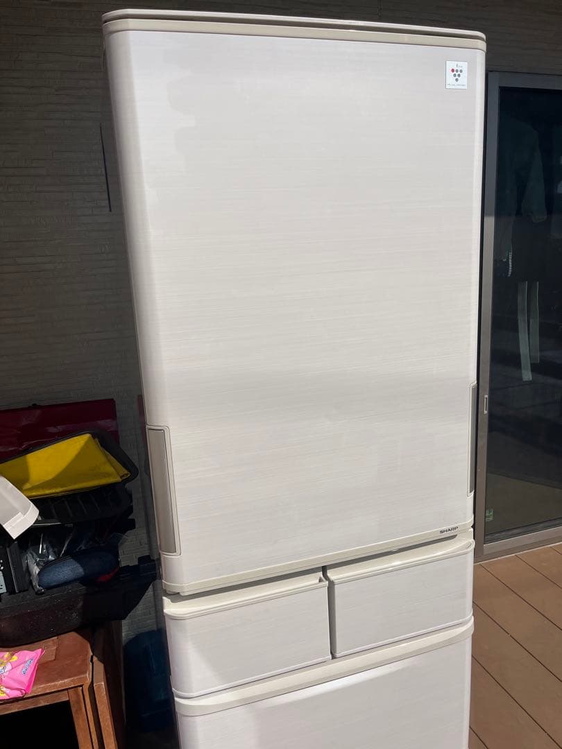 シャープ両開きプラズマクラスター冷蔵庫