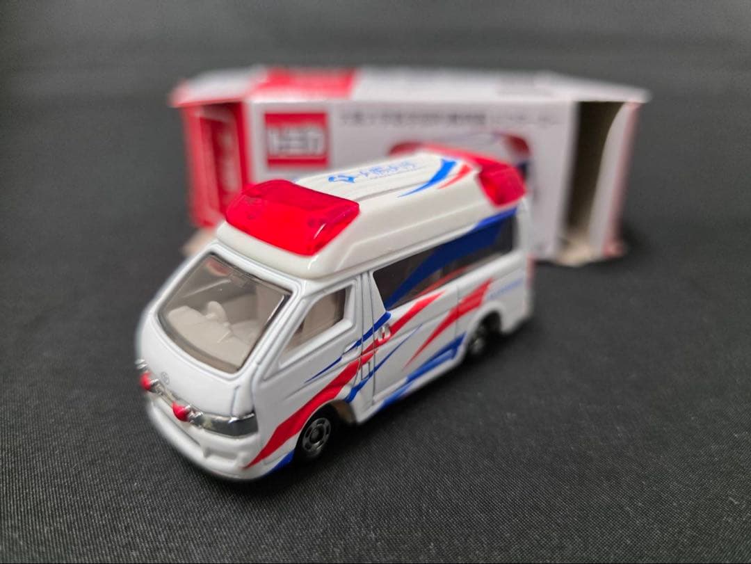 貴重 限定品 トミカ大阪大学医学部附属病院ドクターカー