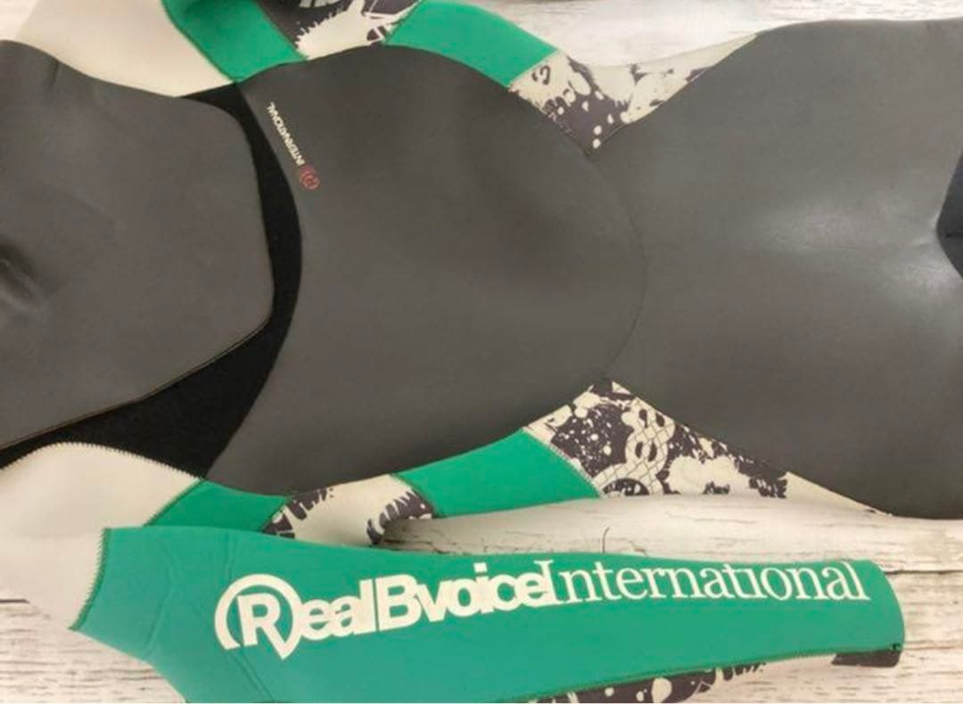 REAL B VOICE リアルビー　ボイス　ウエットスーツ　セミドライ