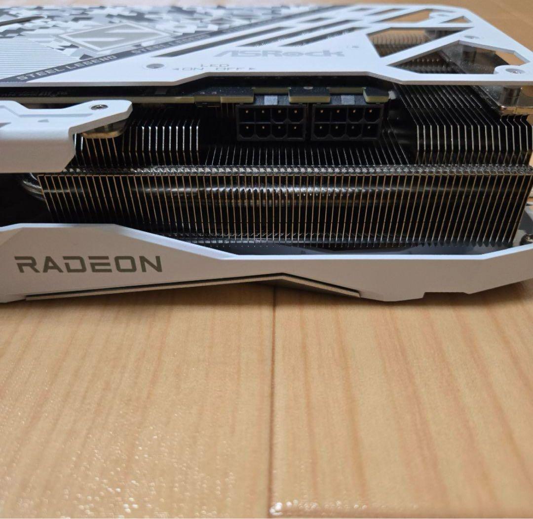 グラフィックボード・グラボ・ビデオカード ASRock Radeon RX 7800 XT OC Edition 16GB