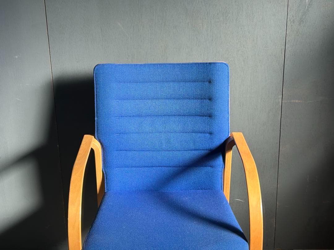 ③ マグヌスオルセン　デンマーク　MAGNUS OLESEN アームチェア　GG