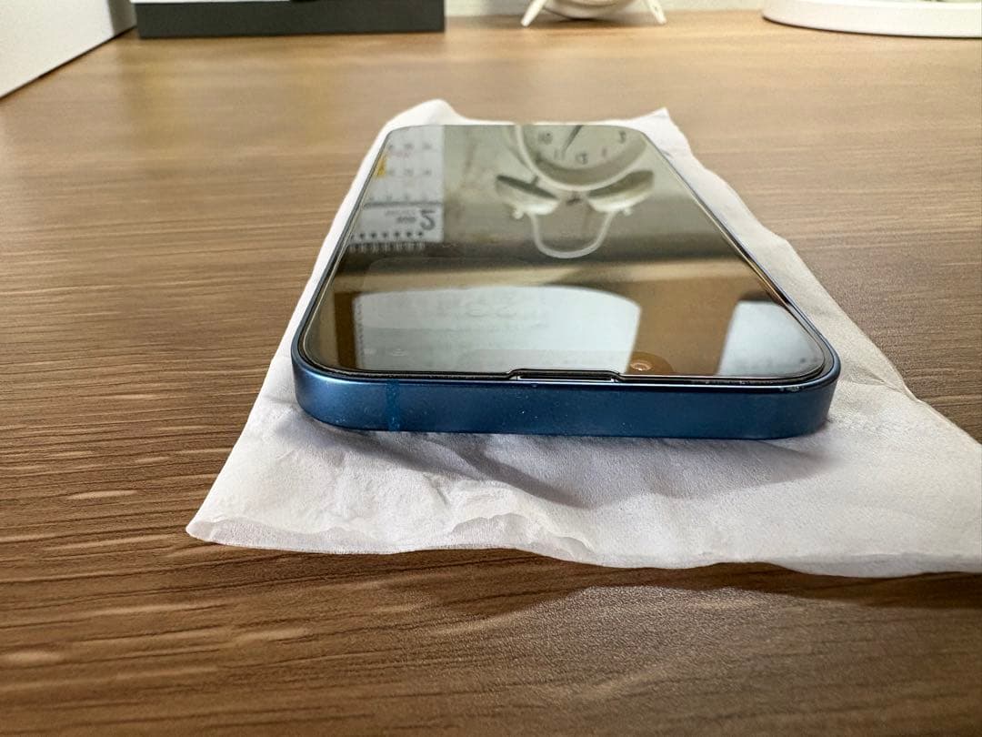 iPhone 13 128GB Simフリー 背面割れ 画面無傷