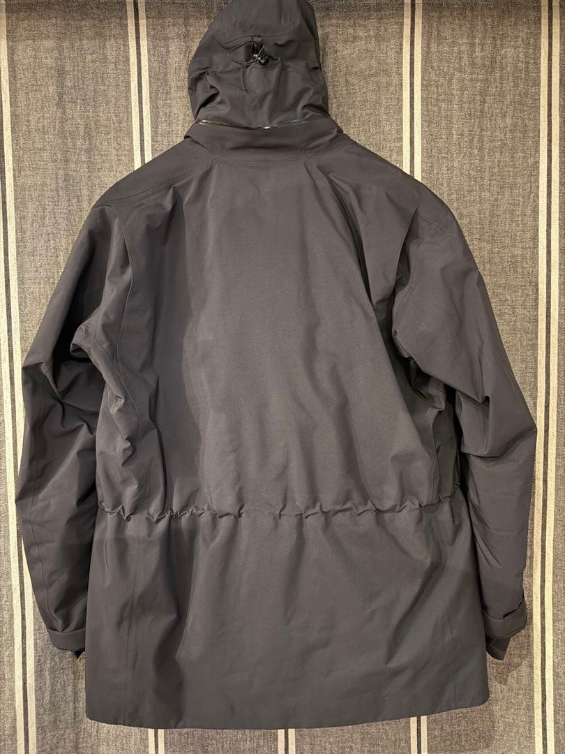 週末値下げ　ARC'TERYX VEILANCE FIELD IS JKT