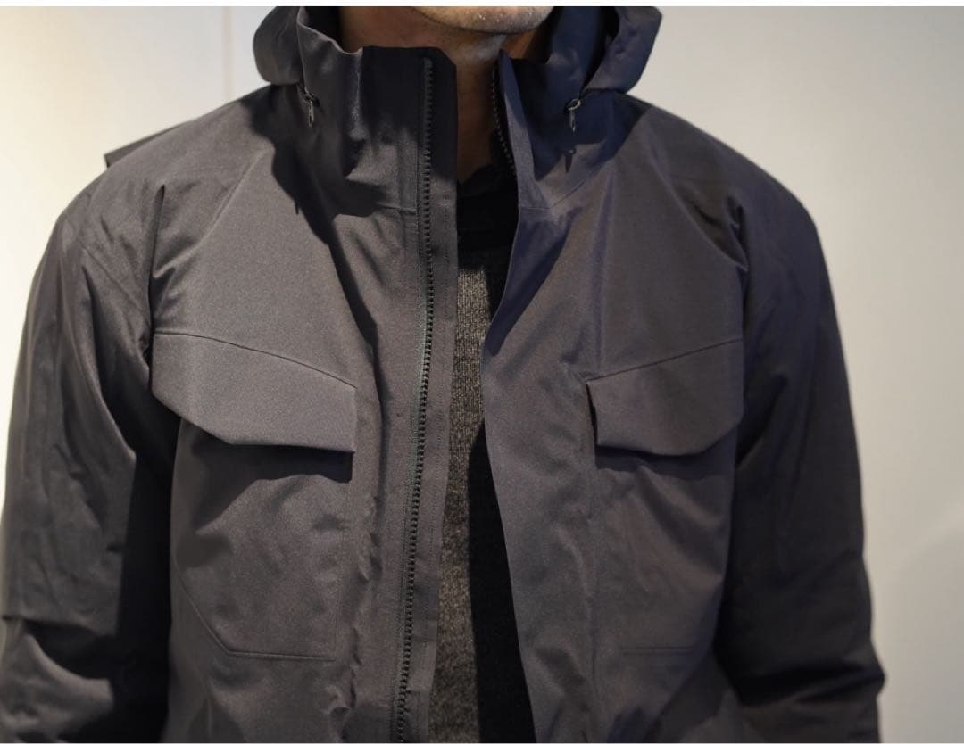 週末値下げ　ARC'TERYX VEILANCE FIELD IS JKT
