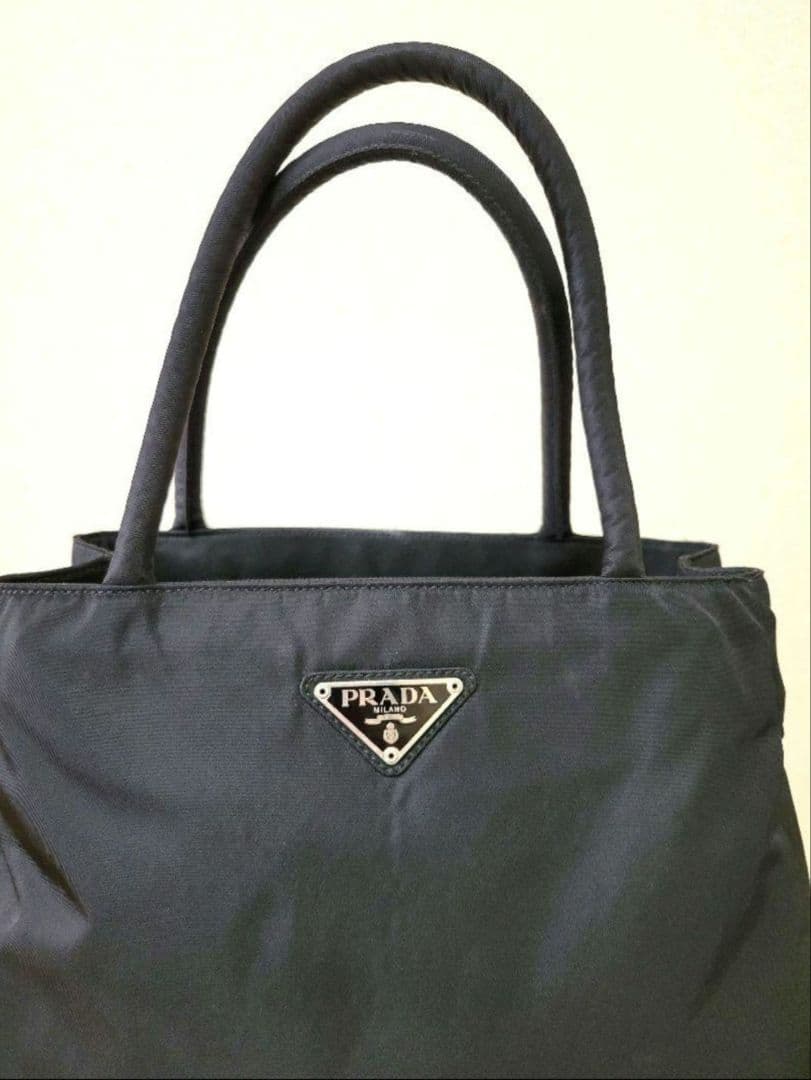PRADAプラダ　テスート　ナイロン　ハンドバッグ　黒無地　ロゴ