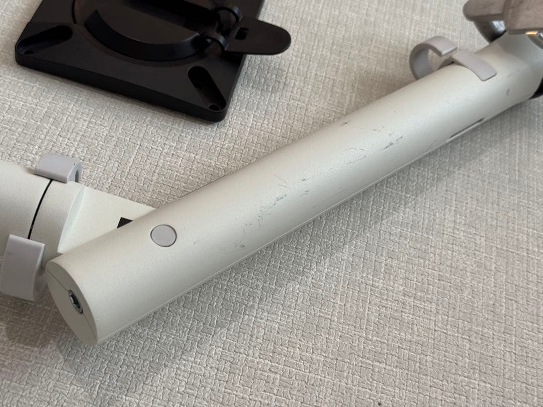 ハーマンミラー CBS モニターアーム FLO ホワイト