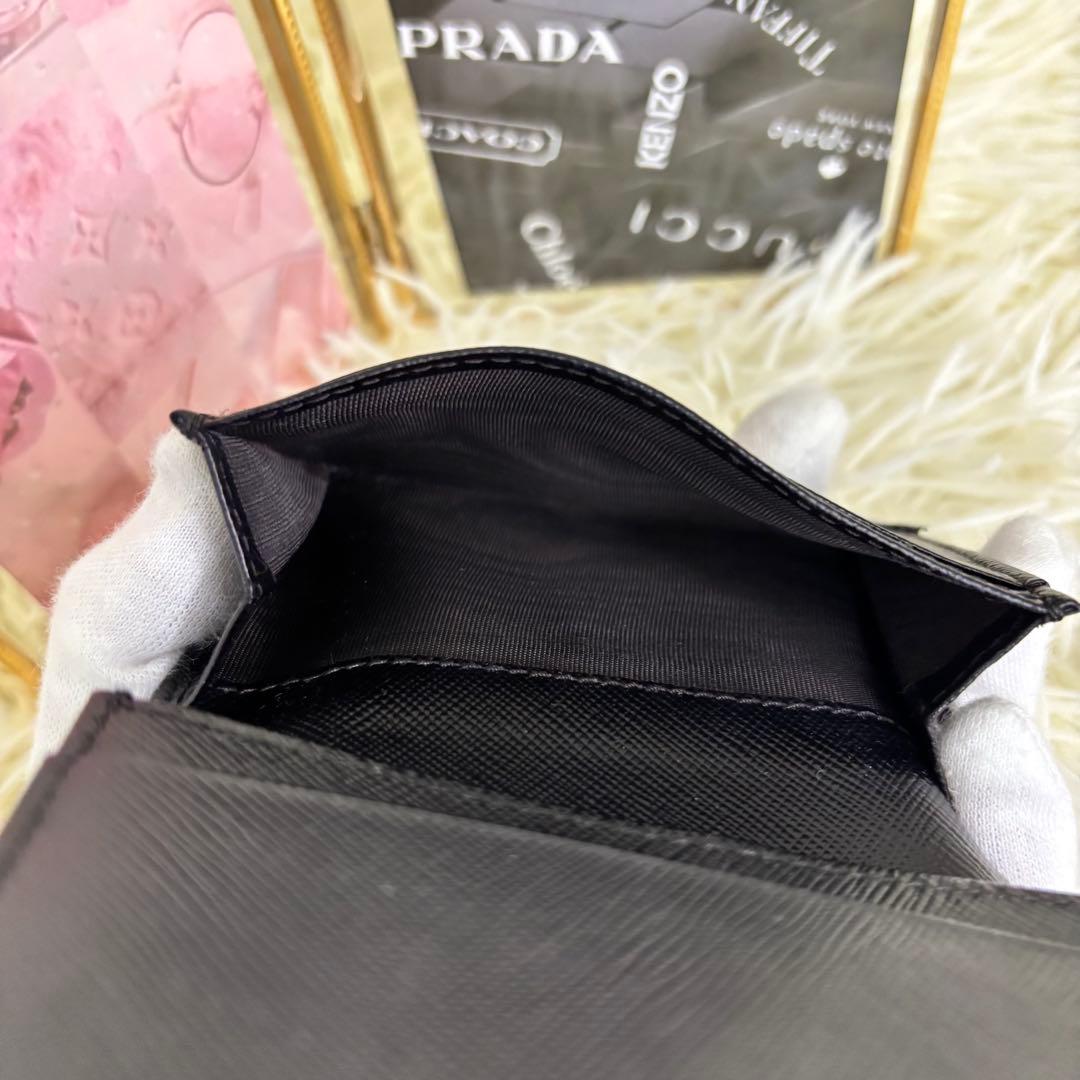 美品⭐︎PRADA⭐︎プラダ⭐︎ブラックレザー⭐︎名刺入れ　カードケース⭐︎サファーノ⭐︎