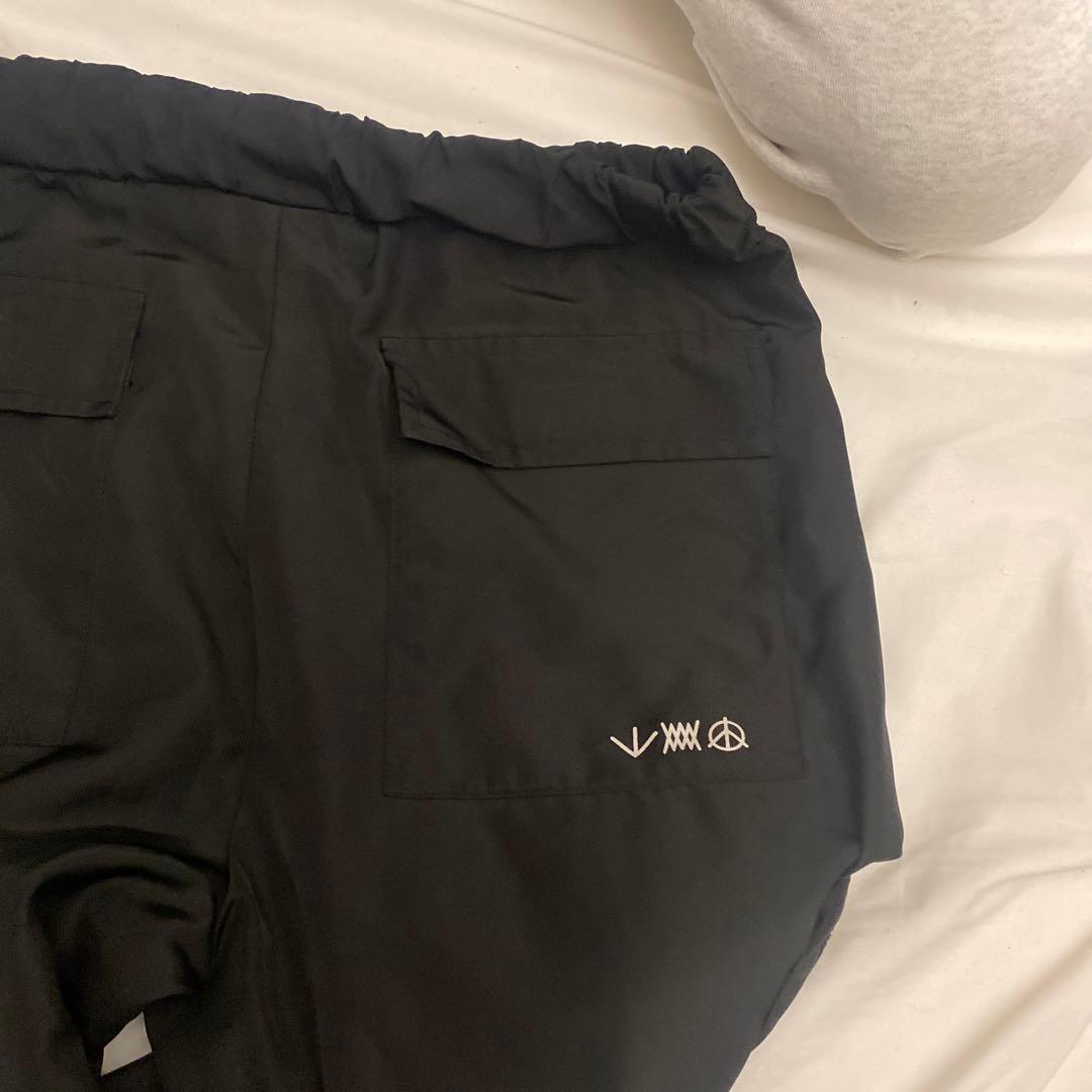 whois jacov カーゴパンツ 黒