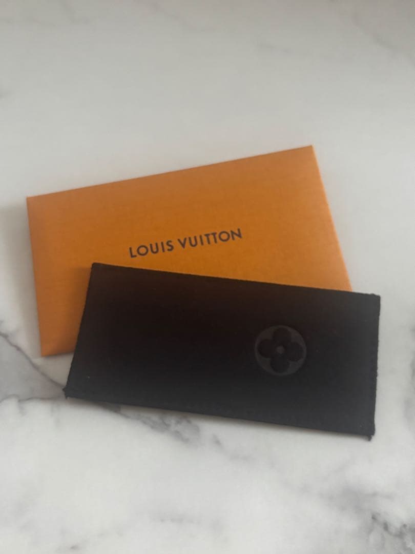 LOUIS VUITTON ルージュ・マット リップスティック　105