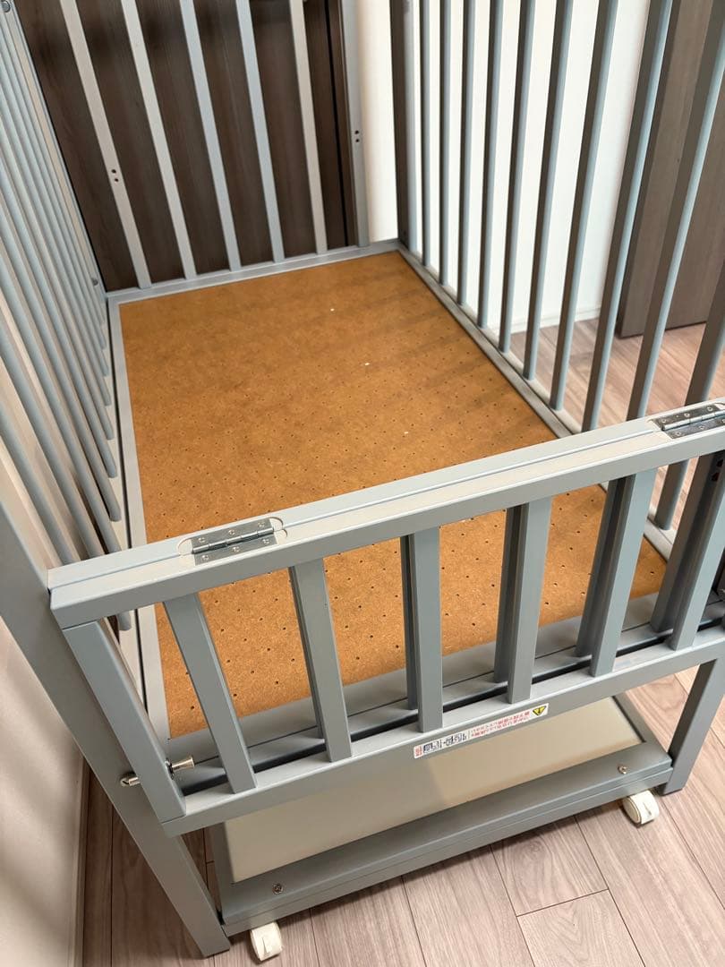 ヤマサキ　ベビーベッド　ハイタイプ　レギュラーサイズ　ツーオープン　グレー