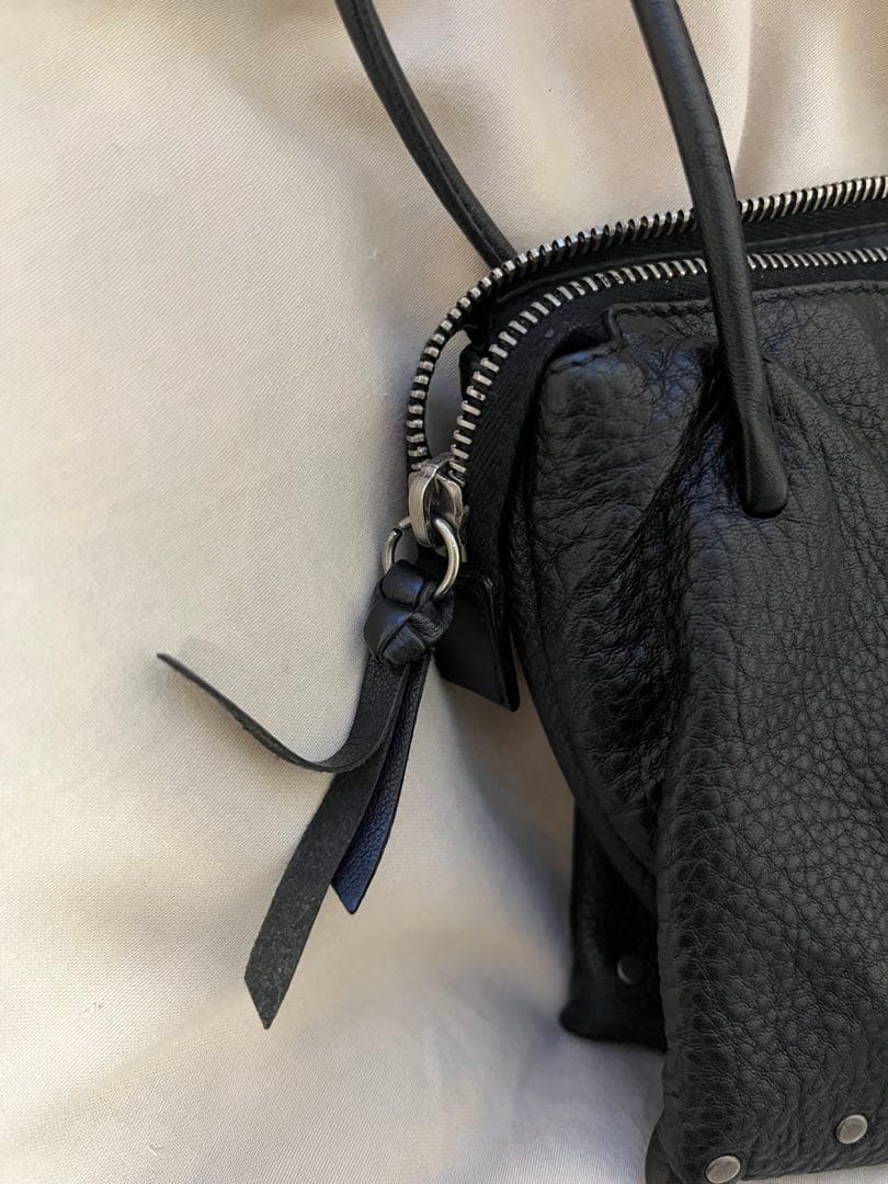 バッグ MIU MIU Studs Leather Bag