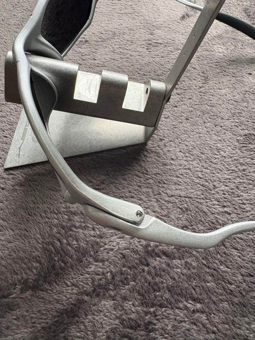 新品未使用　金属製　メタルサングラス　シルバー　イエロー　トラビス y2k