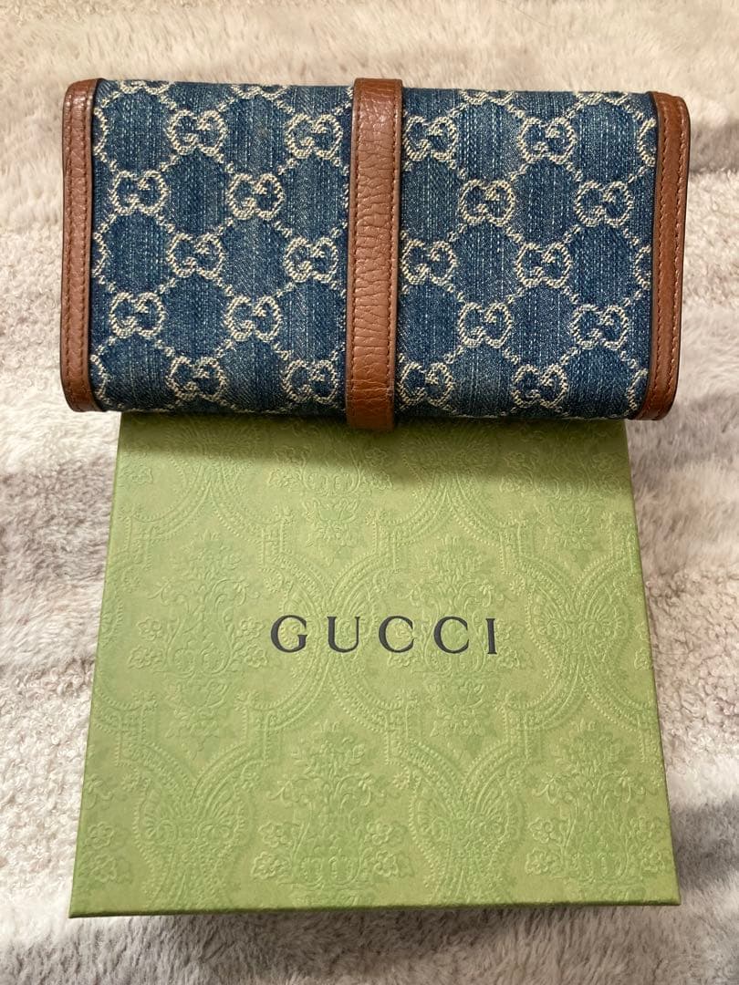 GUCCI財布