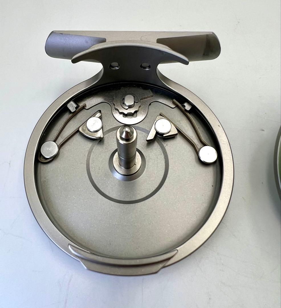 DAIWA ダイワ Alltmor-s アルトモア s100 フライリール