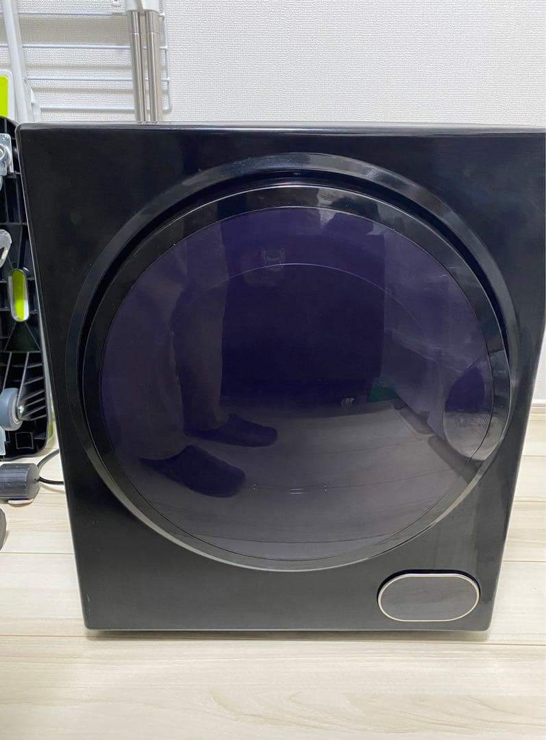 大特価割引中！ブラック 前面ドア式 電気式衣類乾燥機　3kg