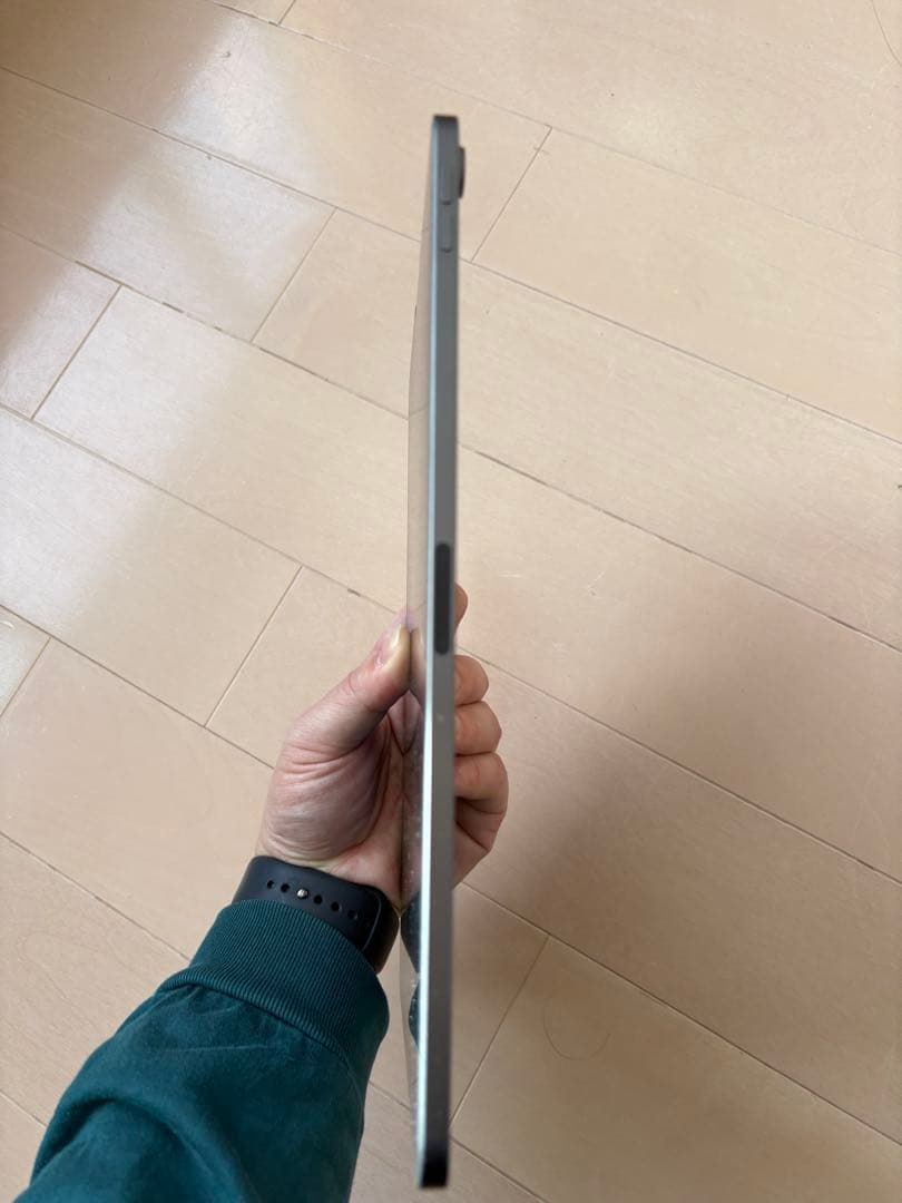 Apple iPad Air 10.9インチ スペースグレイ　第4世代 本体