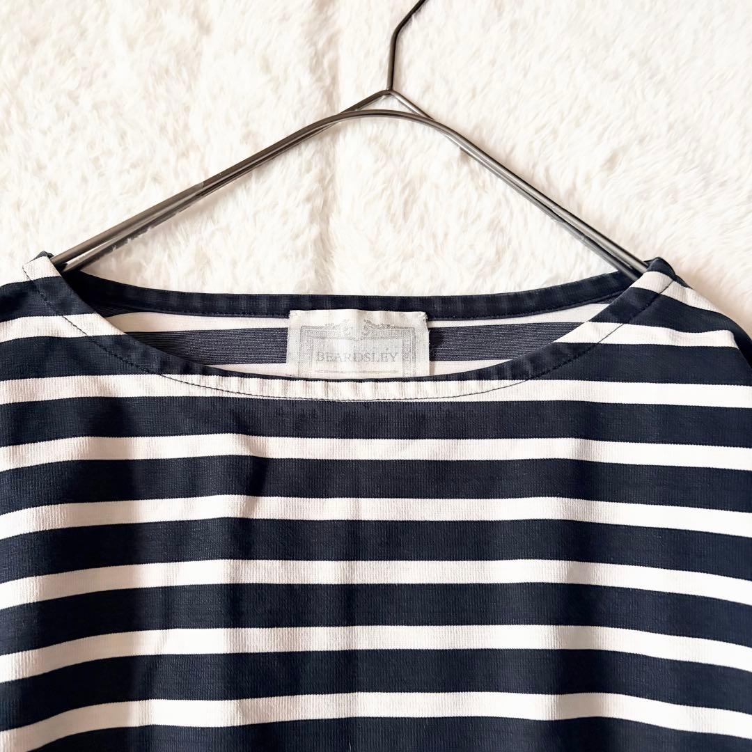 6088 【美品】 ビアズリー 裾レースカットソー ボーダー 調節リボン付き