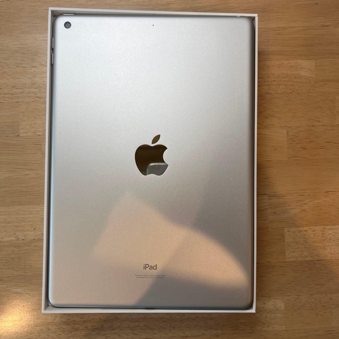 iPad (第9世代)シルバー 10.9インチ 64GB wi-fi モデル