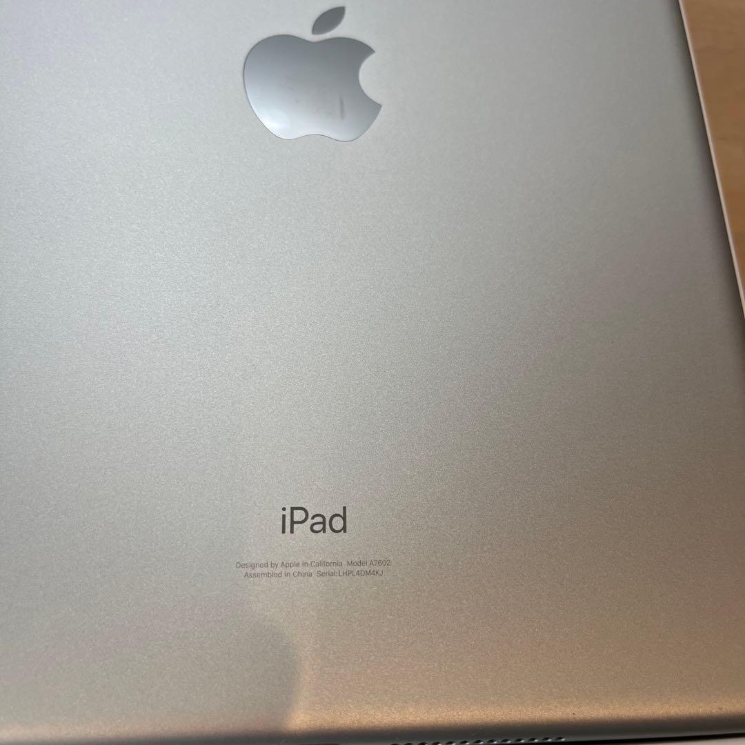 iPad (第9世代)シルバー 10.9インチ 64GB wi-fi モデル