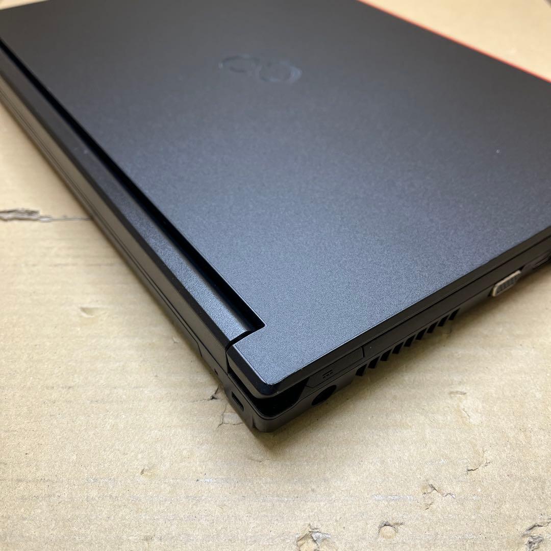 富士通 FMV LIFEBOOK A579/B FMVA64007
