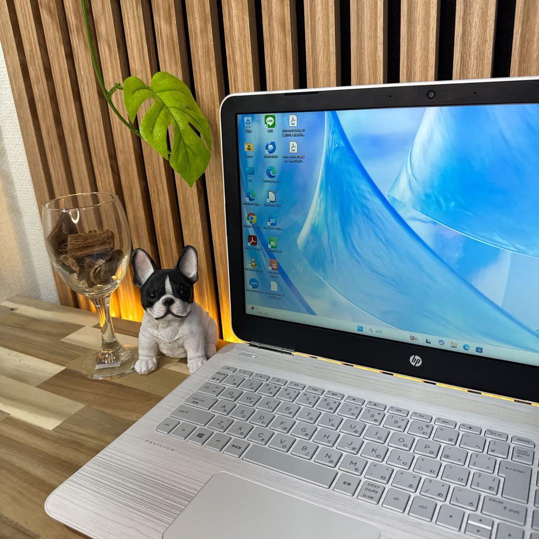 美品デザイン性‼️HP Pavilion☘15.6インチ☘フルHD☘ノートパソコン