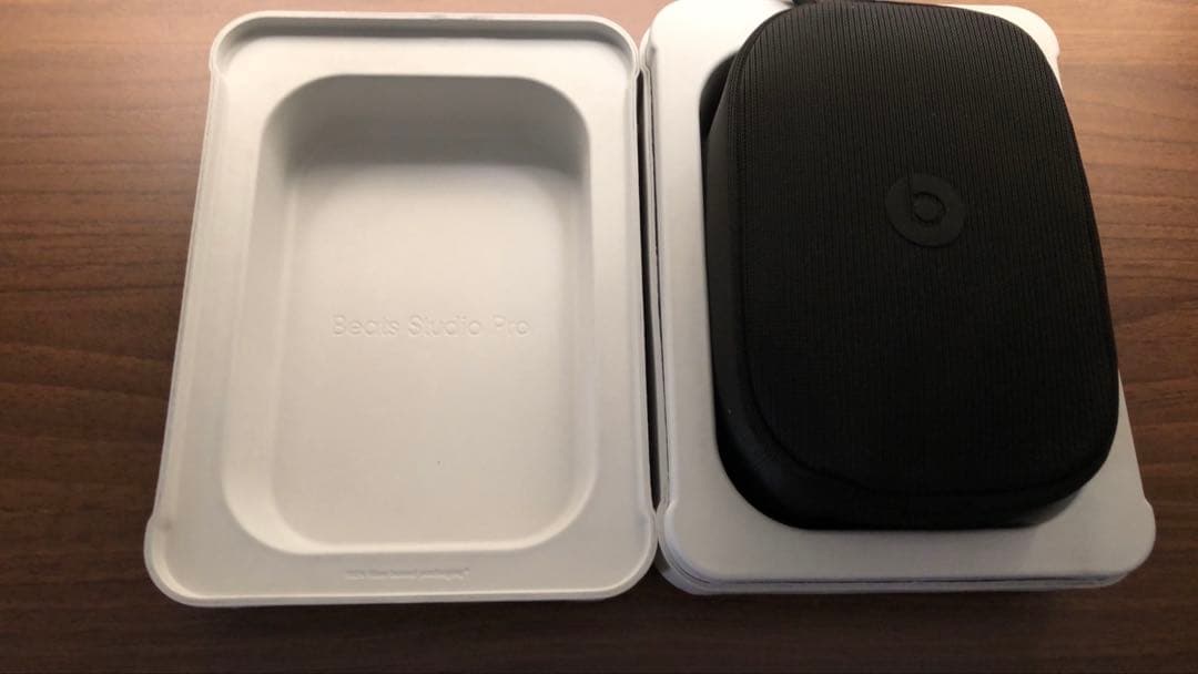 新品開封 Beats Studio pro ヘッドホン サンドストーン