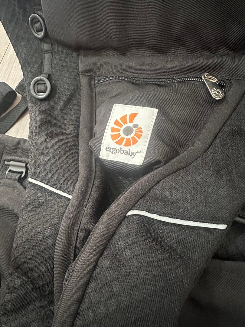 エルゴ オムニブリーズ OMNI メッシュ エルゴベビー 抱っこ紐 ブラック 黒