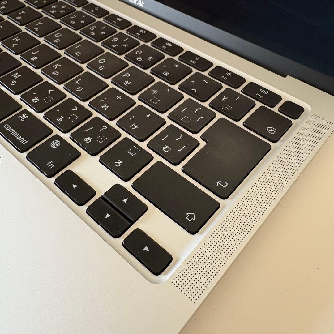 Apple MacBook Air M1 8G/512GB 上位モデル