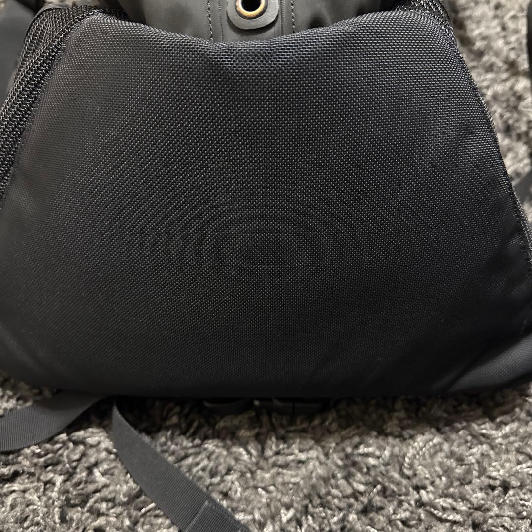 ARC'TERYX ブラック　バックパック　アークテリクス　アロー22 黒