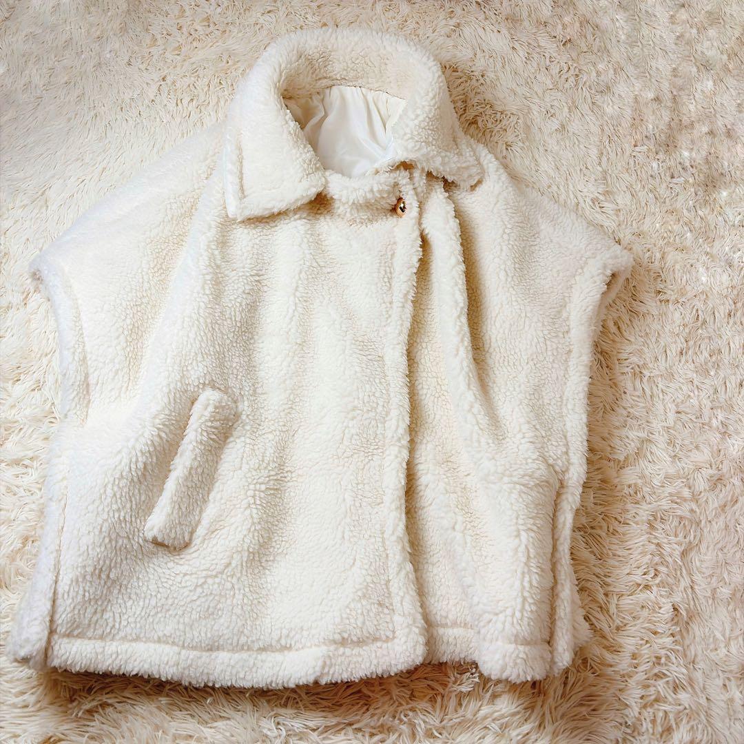 【美品】birthdaybash バースデーバッシュ　ボアポンチョ　ホワイト