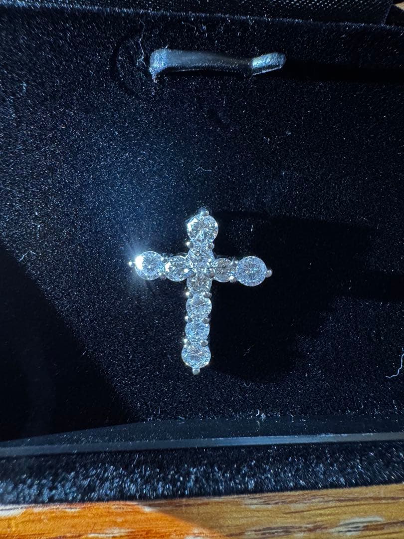 クロス型天然ダイヤモンドトップpt900 1カラット(チェーン無し)