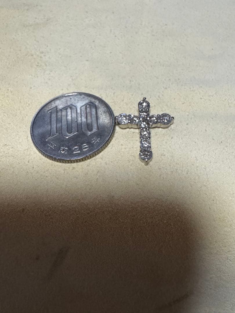 クロス型天然ダイヤモンドトップpt900 1カラット(チェーン無し)