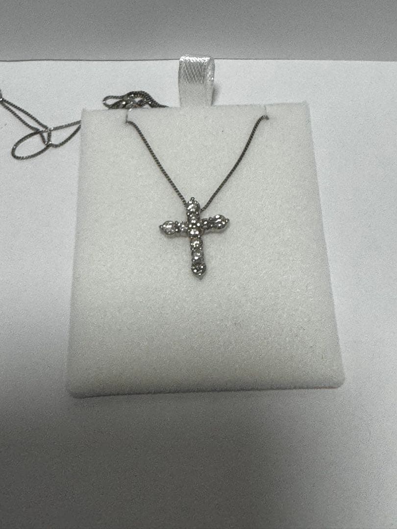 クロス型天然ダイヤモンドトップpt900 1カラット(チェーン無し)