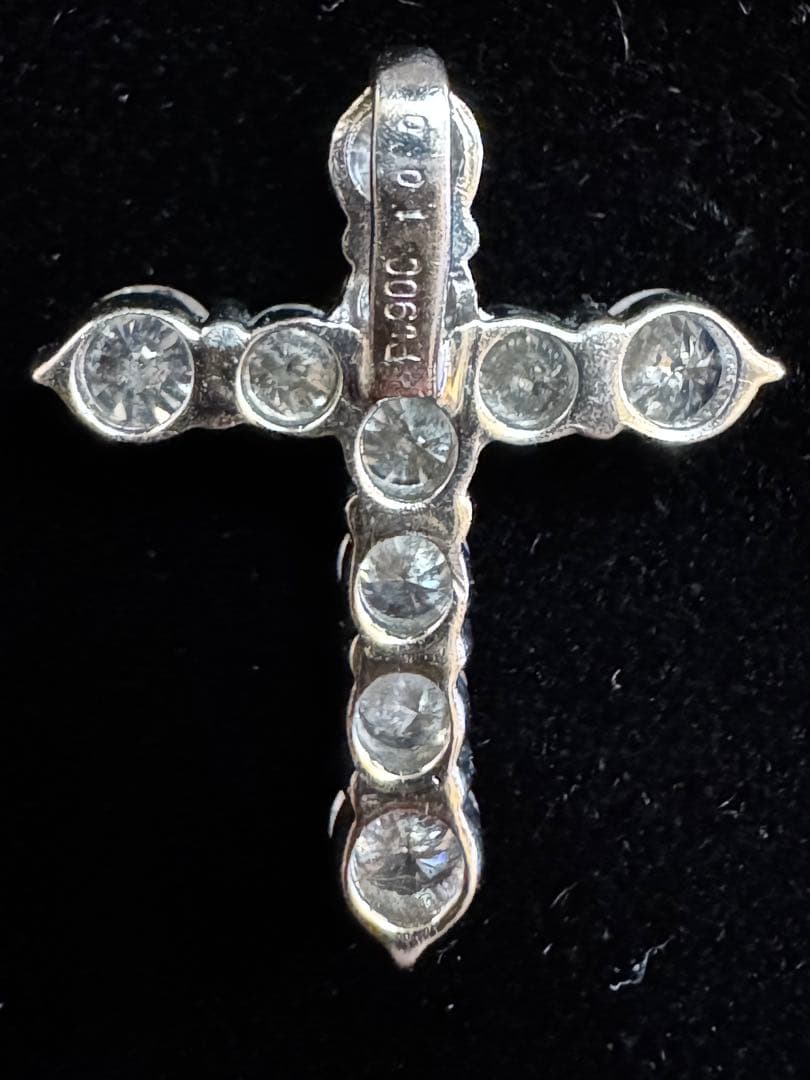 クロス型天然ダイヤモンドトップpt900 1カラット(チェーン無し)