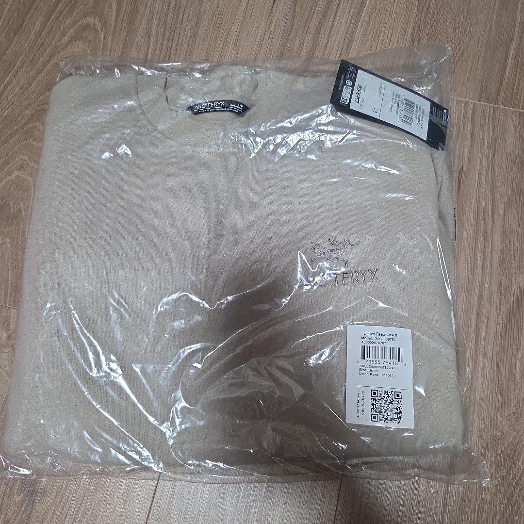 未開封 アークテリクス エンブレム フリース クルー Sサイズ アイボリー