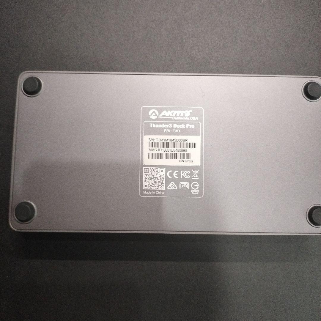 Thunder3 Dock Pro　（イーサネットポート 10GbE）