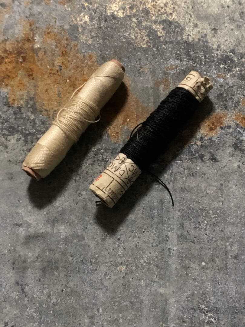 Ｄ.フランスアンティーク 糸メーカーの木箱と裁縫セット