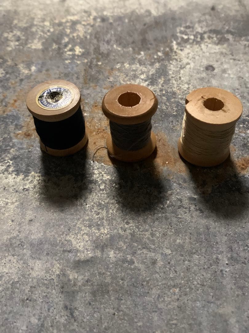 Ｄ.フランスアンティーク 糸メーカーの木箱と裁縫セット