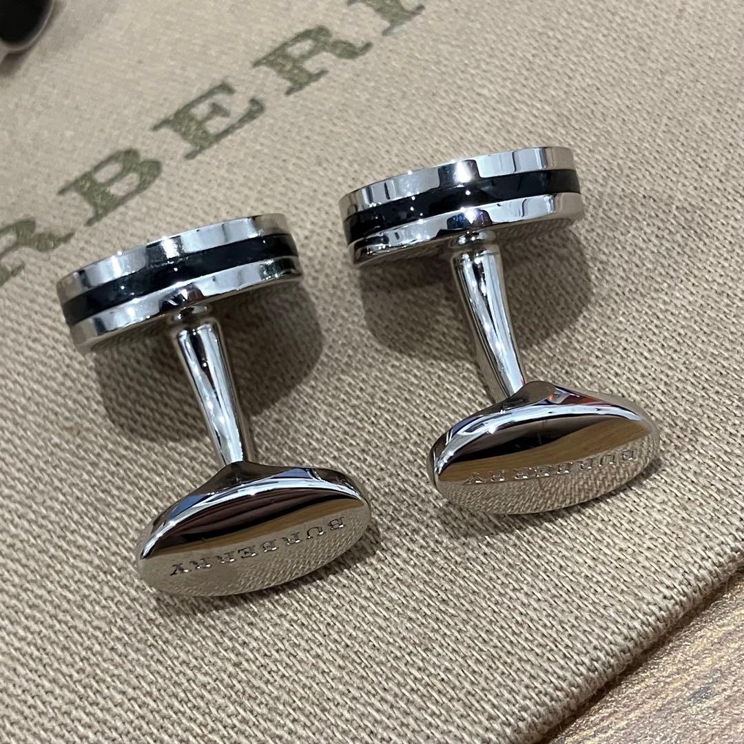 BURBERRY カフスセット シルバー/ブラック 箱保存袋つき